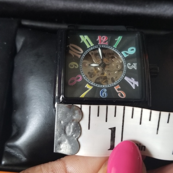 STUHRLING LADIES WATCH - Picture 7 of 8